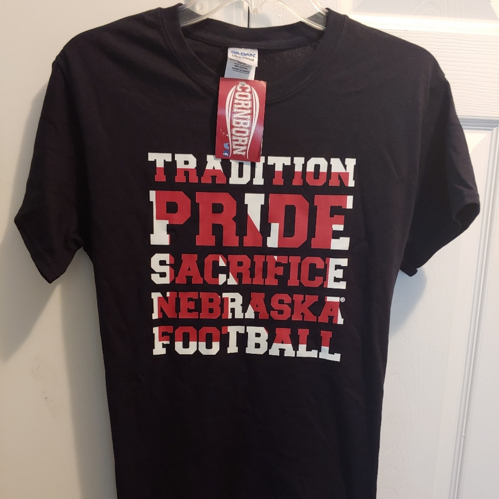 Nebraska CornHuskers Football Team Color T-shirt